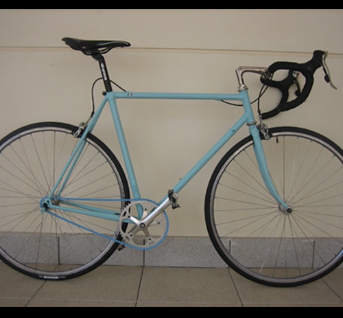 Bici azul bianchi